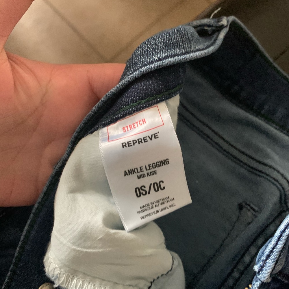 EXPRESS Ankle Mid Rise Jeans - Picture 7 of 9